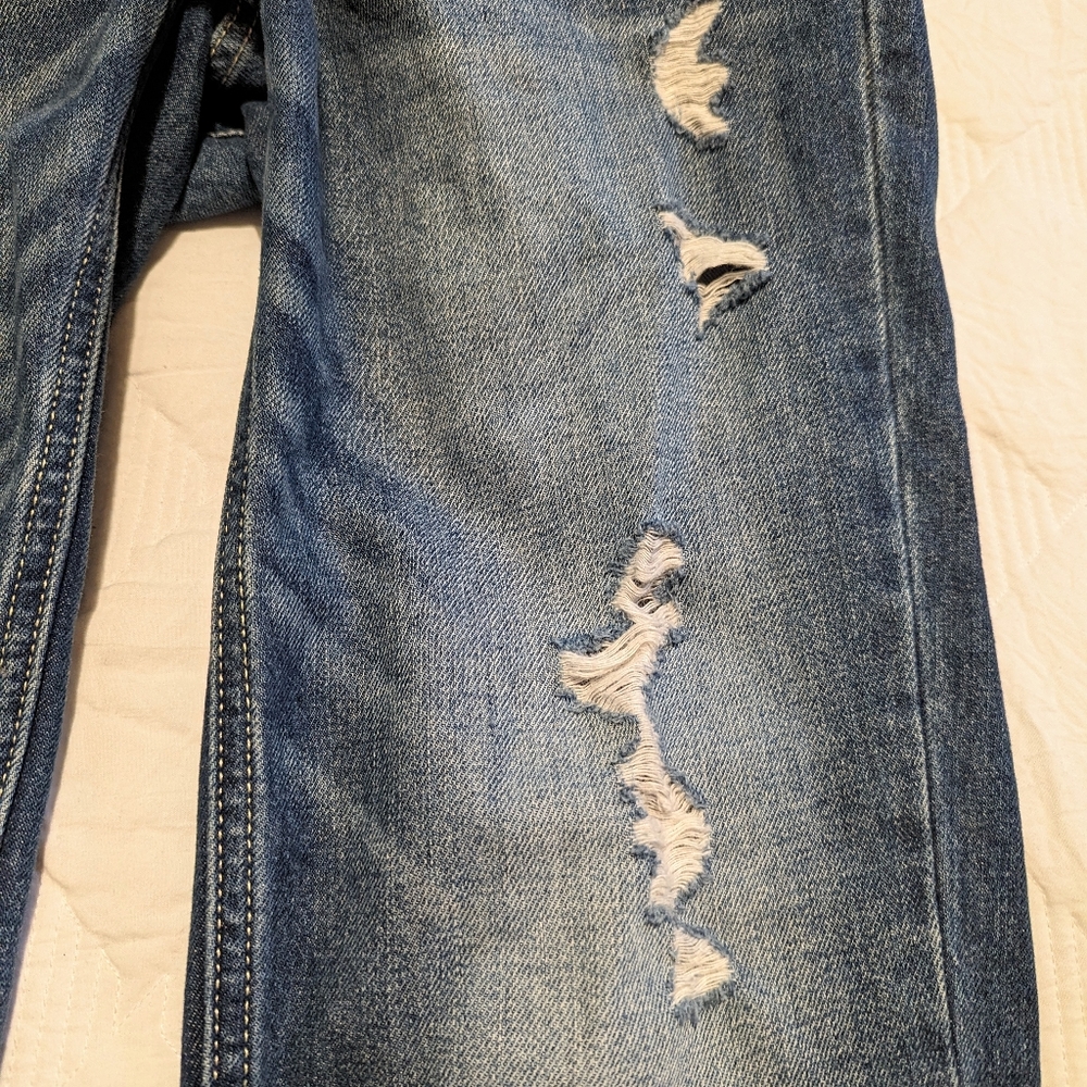 EUC..Hollister Denim Bib Ripped and Distressed Overalls Size Small - Picture 9 of 9